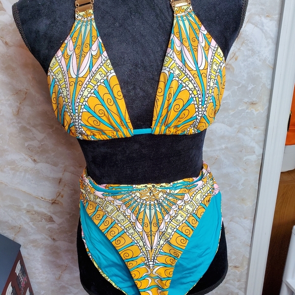 Women's multi color Bikini set Size Large - Picture 7 of 8